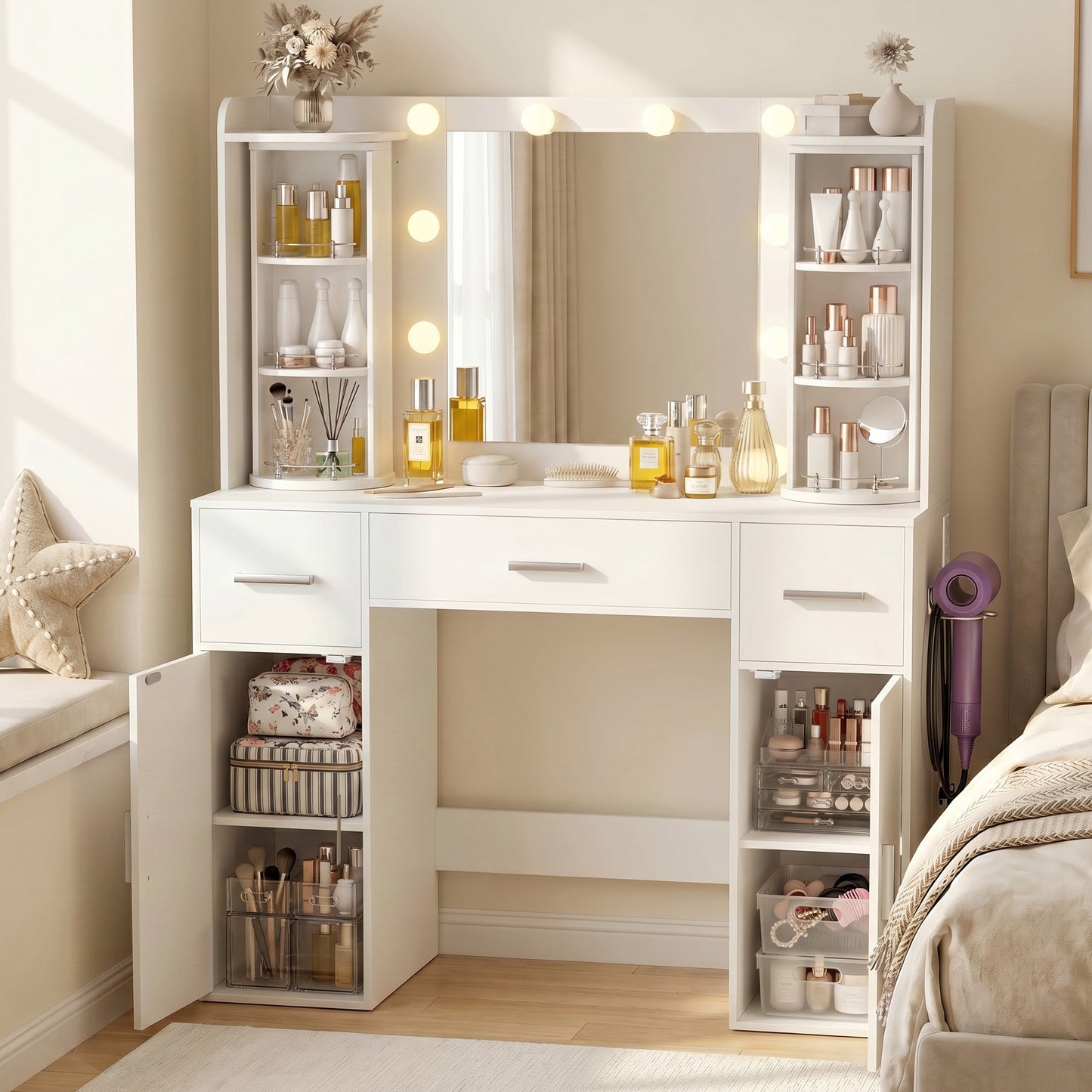 Amlancher Makeup Vanity Desk with Lighted Mirror and Rotating Jewelry Organizer, Bedroom Dressing Table with Charging Station